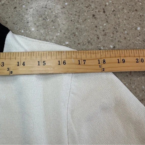 NWT H&M Cream and Black Cardigan Sweater - Picture 5 of 9